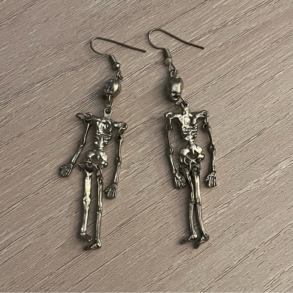 90’s Articulated Skeleton Earrings - Picture 6 of 6
